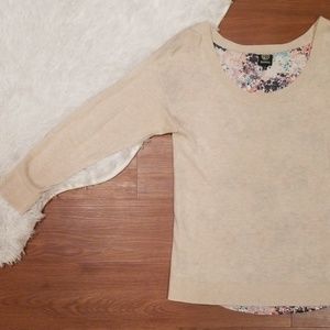 Bobeau Large Floral Split Back Sweater Top EUC